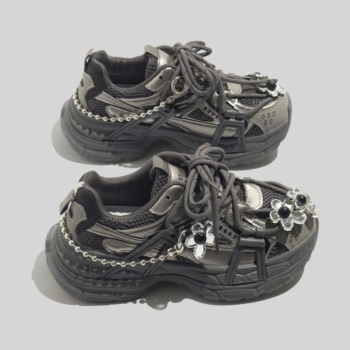 Chunky Sneakers Y2K Non-Slip Lace-up Platform Dad Shoes Black Breathable Flower Charms with Gothic Aesthetic Effortless Punk Fits Every Trendy Style