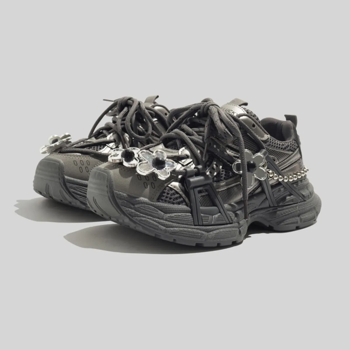 Chunky Sneakers Y2K Non-Slip Lace-up Platform Dad Shoes Black Breathable Flower Charms with Gothic Aesthetic Effortless Punk Fits Every Trendy Style
