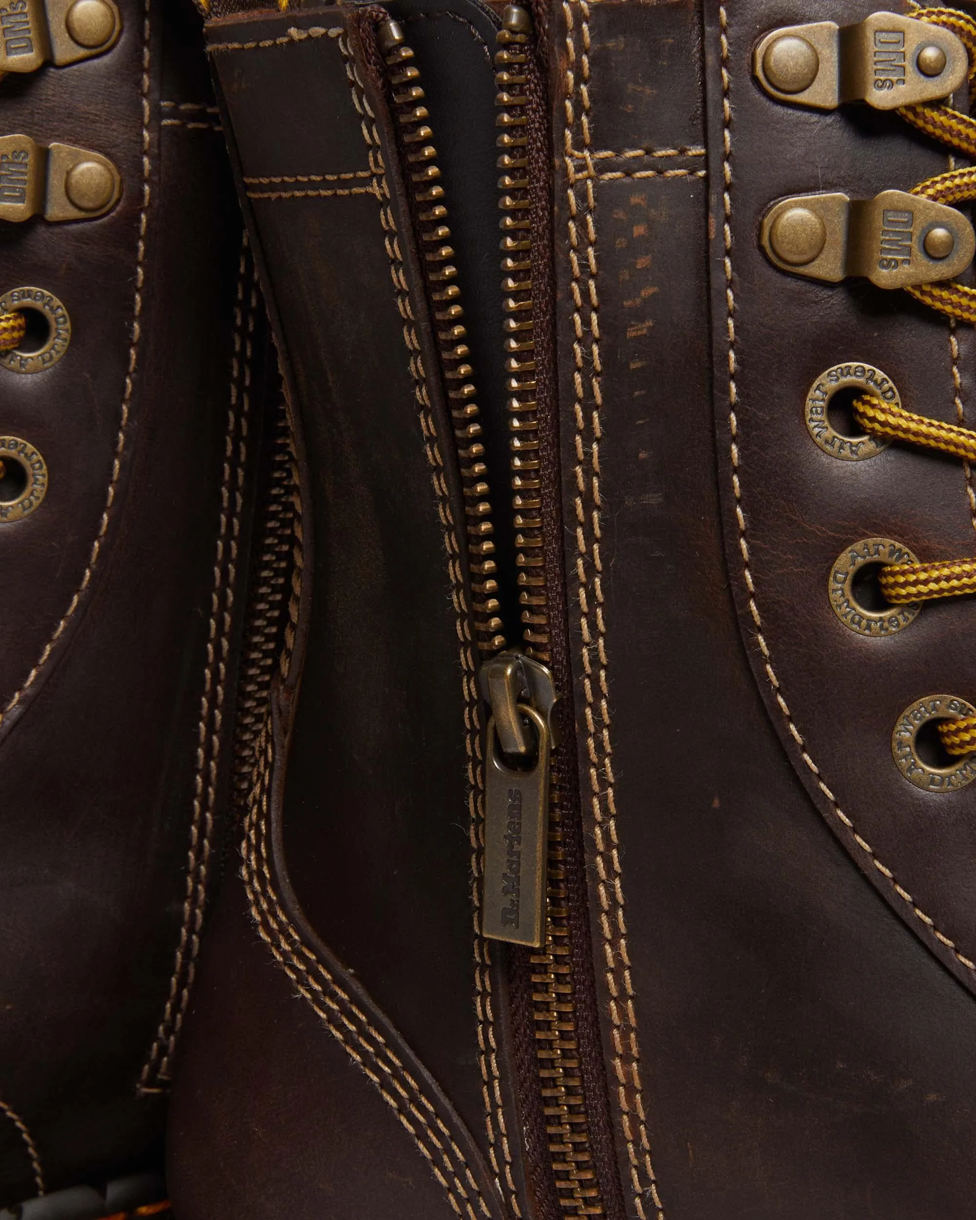 Jadon Booth Arch Crazy Horse Platforms Dr. Martens