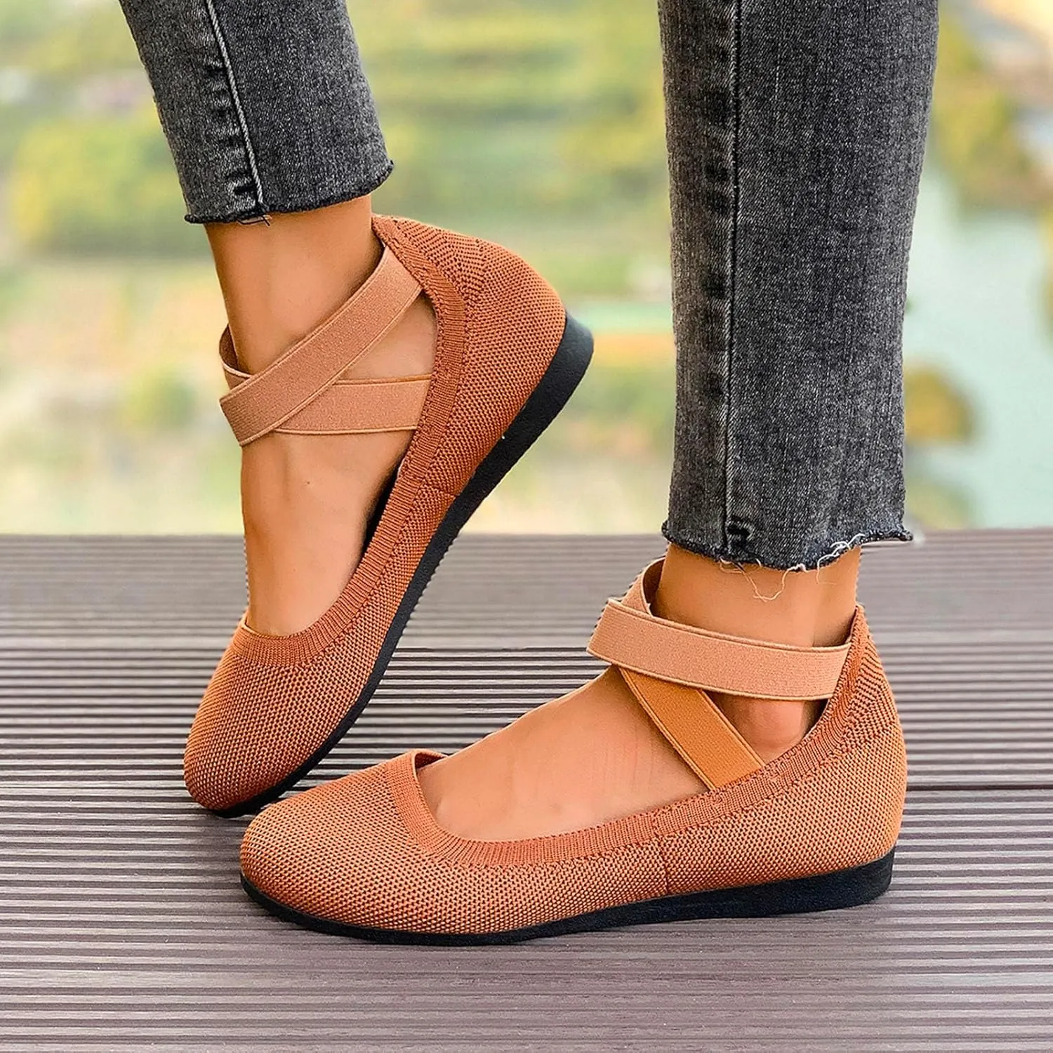Mesh Flat Shoes Women Breathable Comfortable Shoes Casual Low-Heel Shoes Solid Fashion Shoes Plus Size Travel Shoes