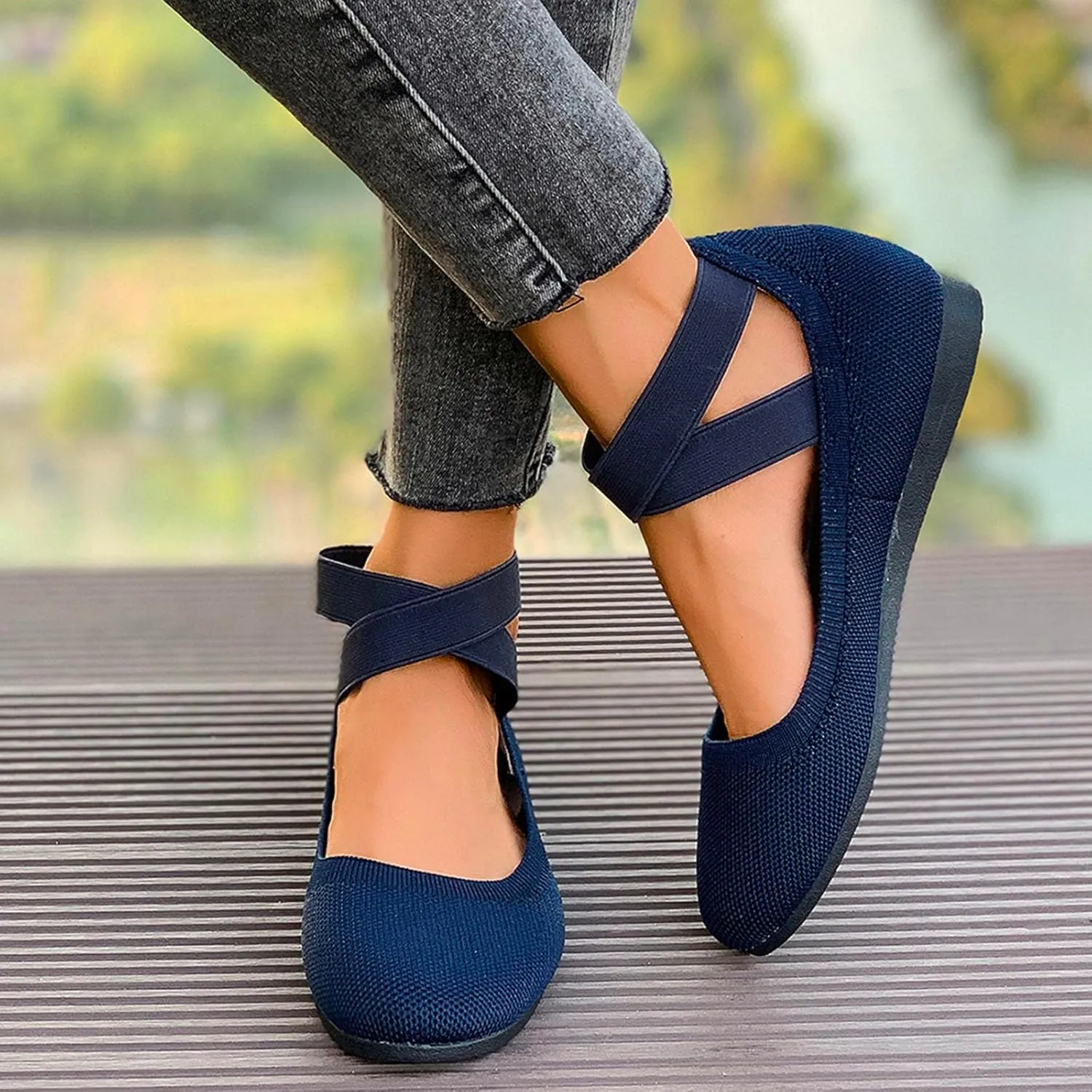 Mesh Flat Shoes Women Breathable Comfortable Shoes Casual Low-Heel Shoes Solid Fashion Shoes Plus Size Travel Shoes
