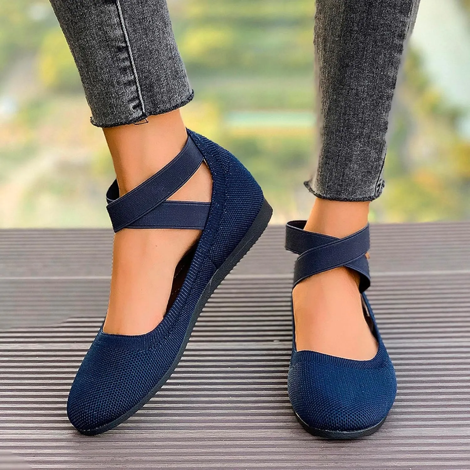 Mesh Flat Shoes Women Breathable Comfortable Shoes Casual Low-Heel Shoes Solid Fashion Shoes Plus Size Travel Shoes