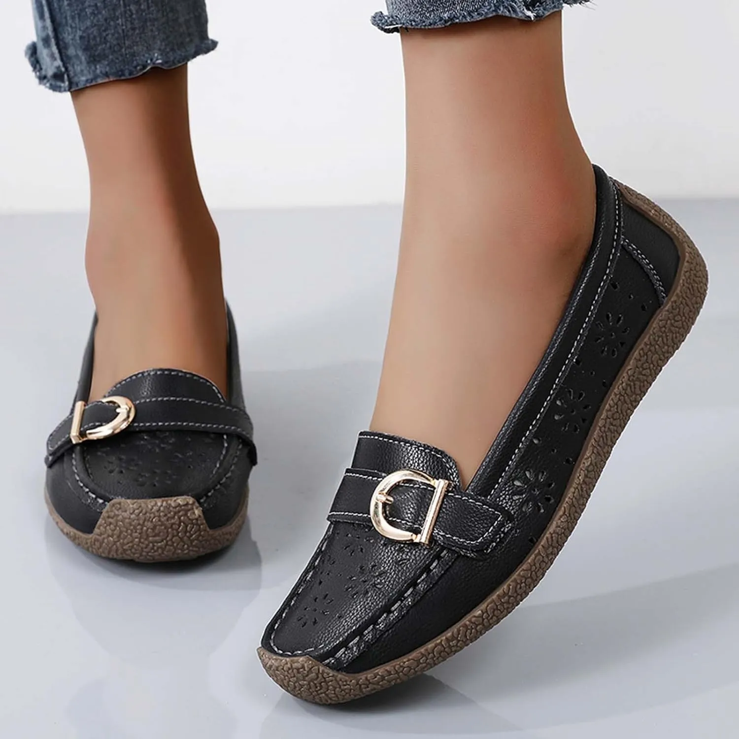 Women's Casual Comfortable Slip On Flat Shoes Breathable Soft Sole Loafers for Walking Driving Everyday Wear with Jeans Skirts