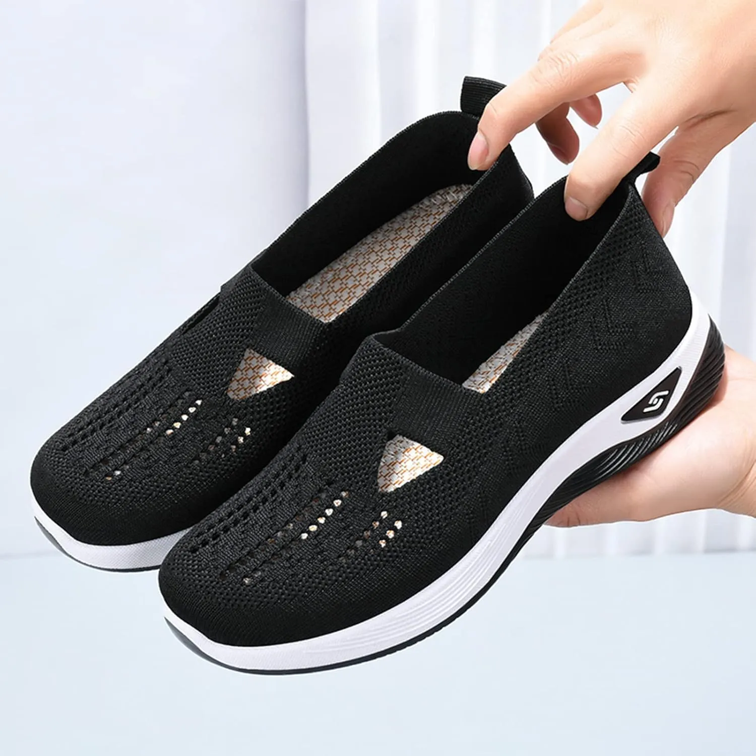 Women's Woven Orthopedic Breathable Soft Shoes Go Walking Slip on Foam Shoes Hands Free Slip in Sneakers Arch Support Shoes
